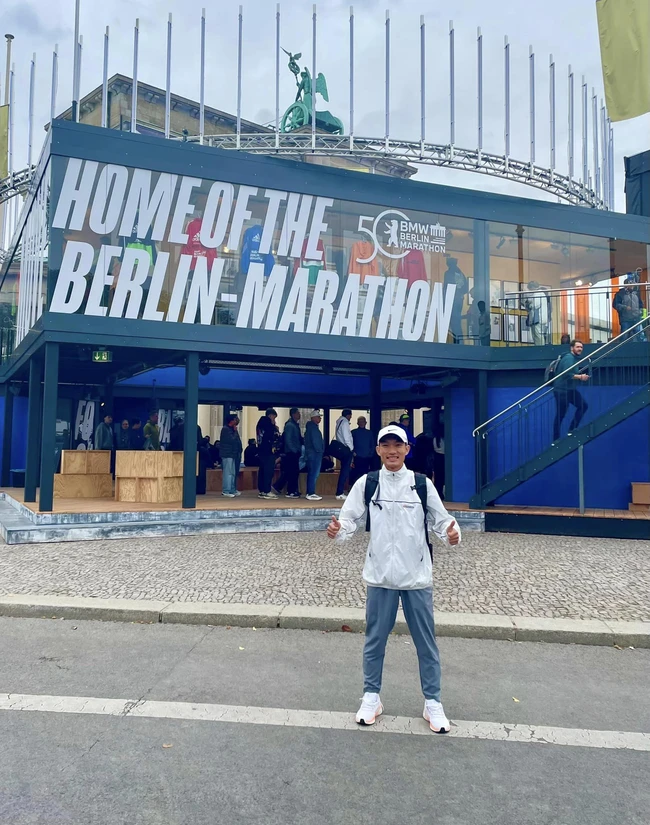 Hoàng Nguyên Thanh quyết phá KLQG tại Berlin Marathon 2024