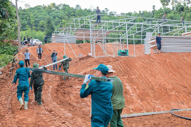 Khởi công xây dựng khu tái định cư cho người dân Làng Nủ, Kho Vàng - Ảnh 2.